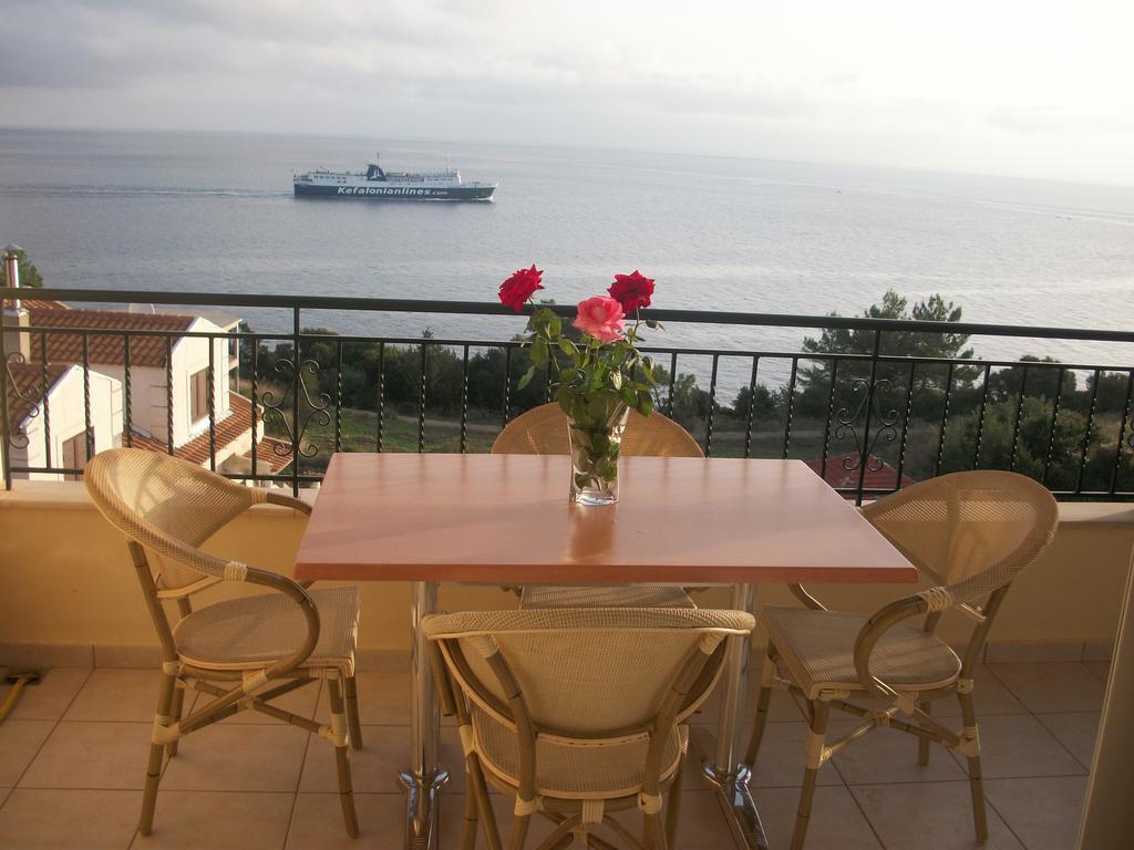 Dioni Studios & Apartments Poros  Buitenkant foto